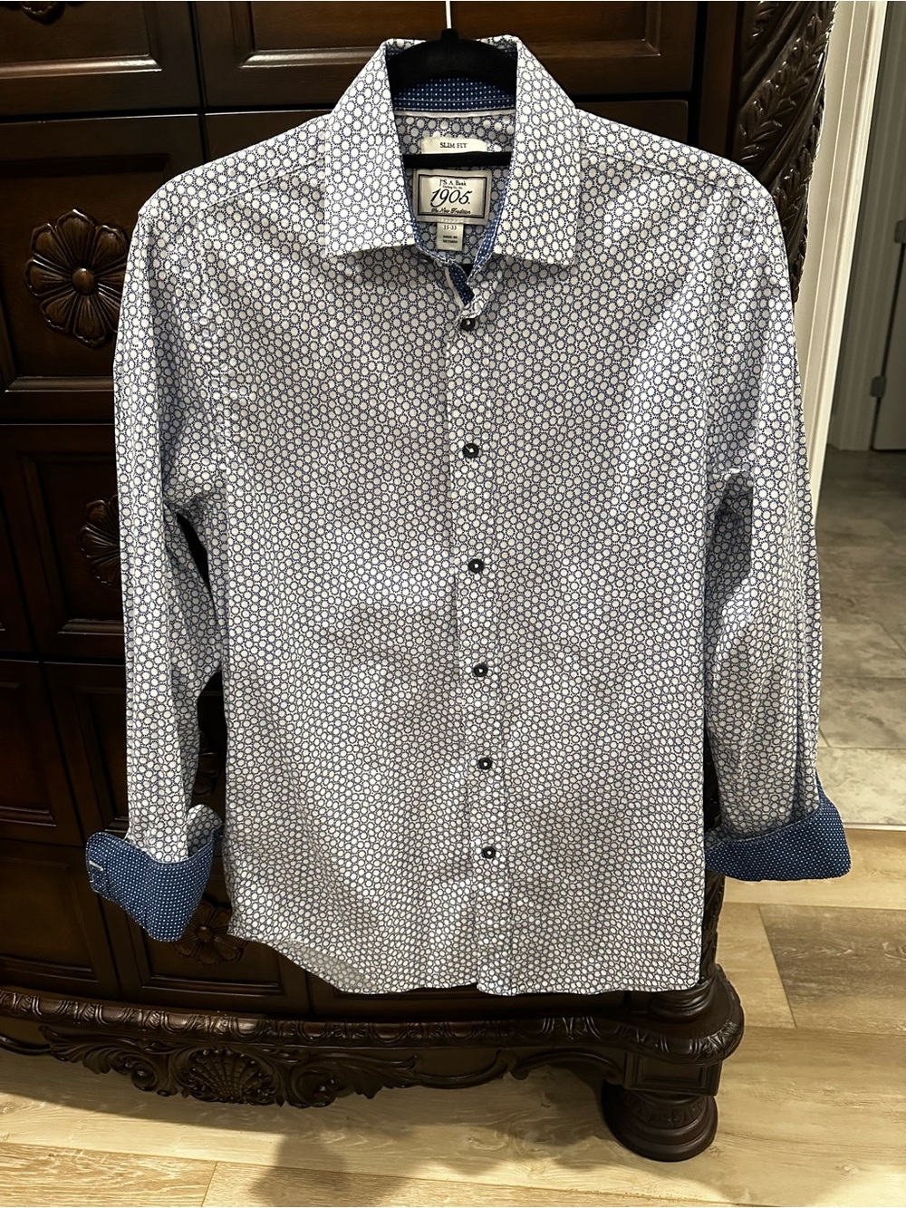 JOS. A. BANK 1905 Slim Fit Men's Long Sleeve Shirt w/Contrasting Cuffs 15-33
